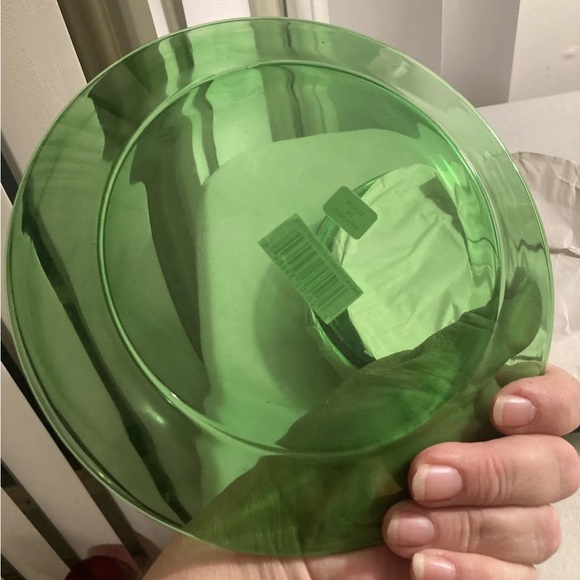 NOS Arcoroc Set Of 4 Emerald Classique Green Dessert 7 3/4” Glass Plates - Picture 9 of 9